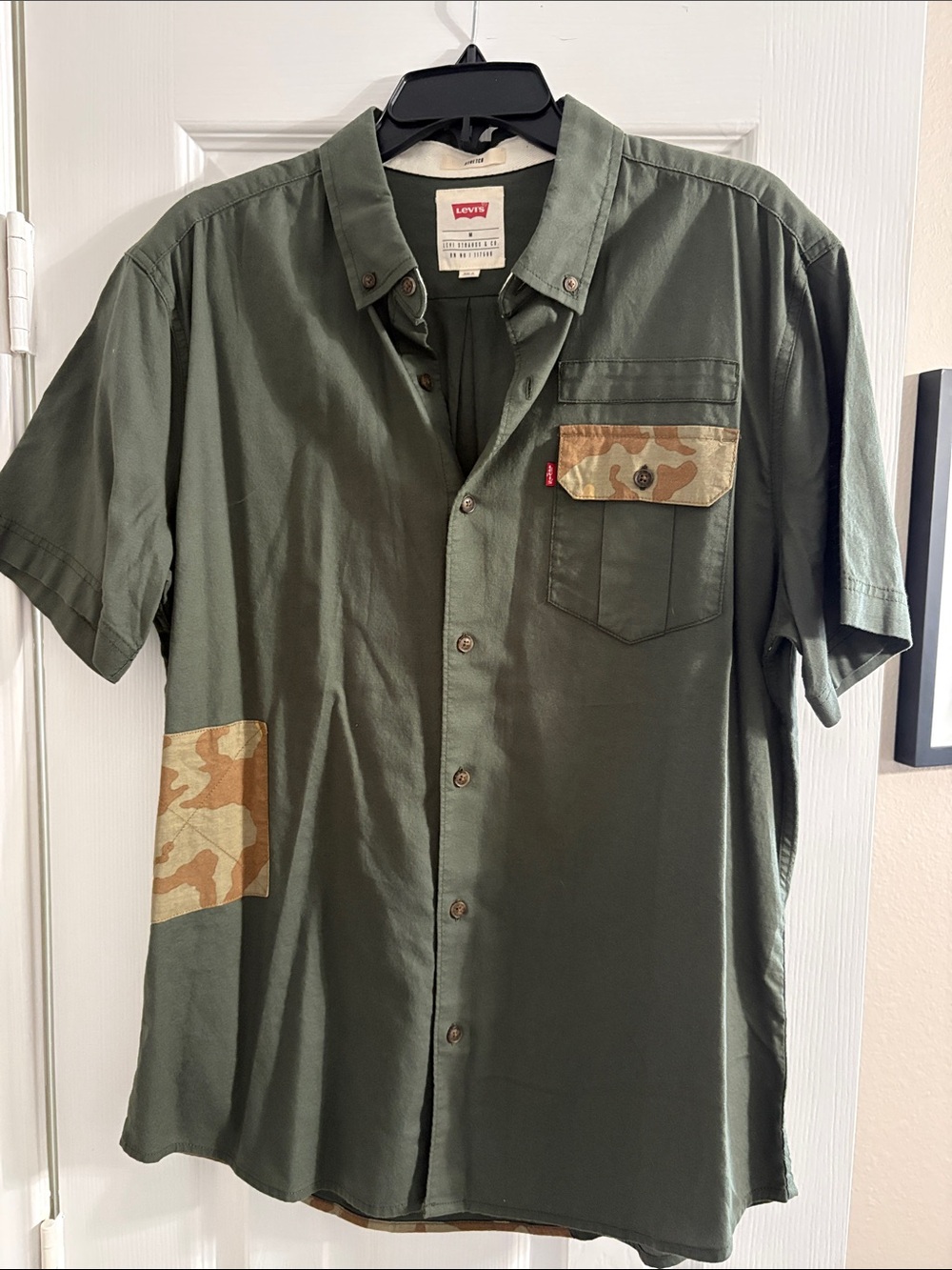 Levi's Olive Green Short-Sleeve Button-Down Shirt with Camo Patches